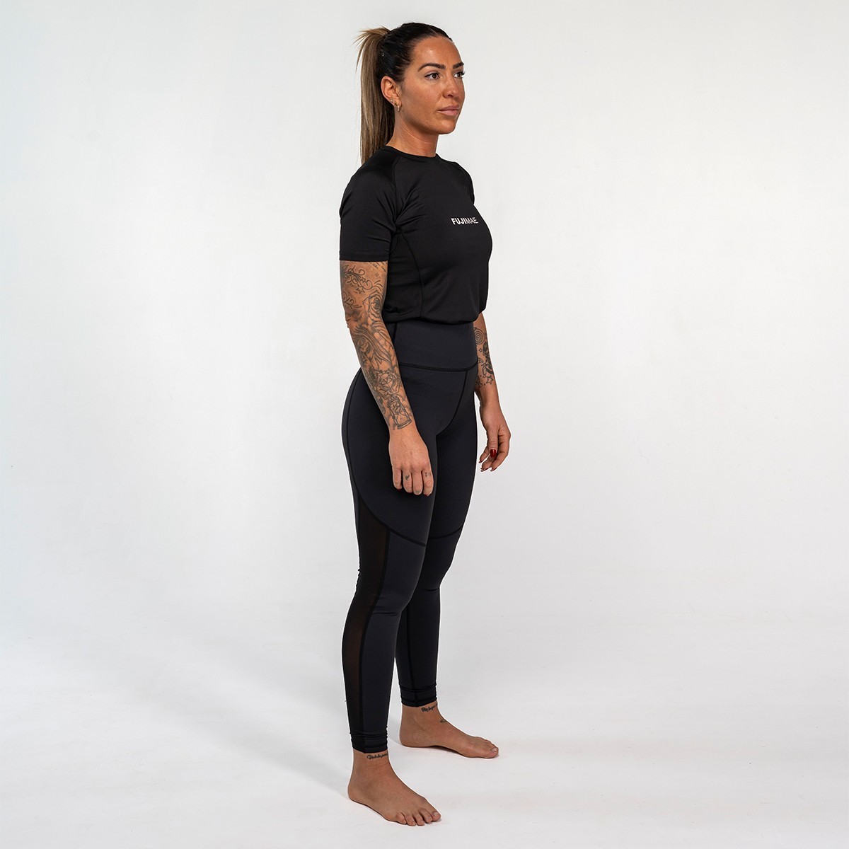 training-ss-women-s-rashguard (2)
