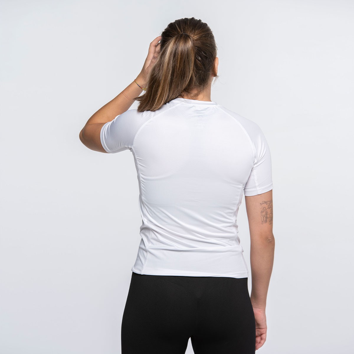training-ss-women-s-rashguard (2)